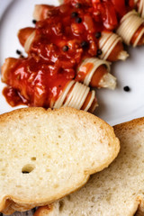 Spaghetti and tomato sauce