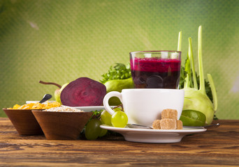 Beetroot juice, breakfast