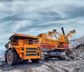 Loading of iron ore