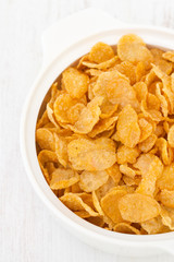 cornflakes in bowl