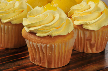Lemon cupcakes
