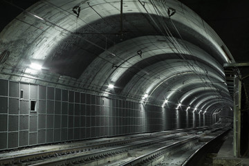 Obraz na płótnie Canvas Pusty tunel metra