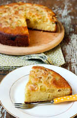 Citrus grape cake