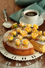 biscuit with roses for a holiday