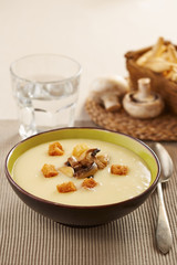 Parmentier potato cream with mushrooms and bread crumbs