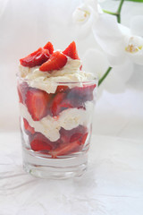 Eton mess strawberry dessert