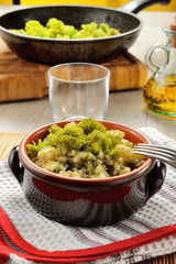 Minestra di broccoli e farro