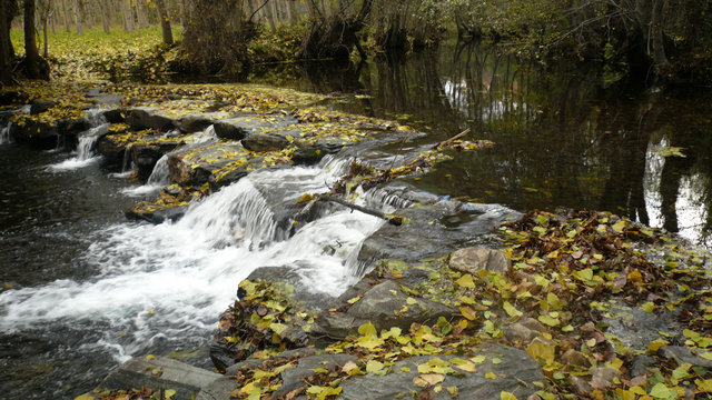 Rio en Oto&ntilde;o