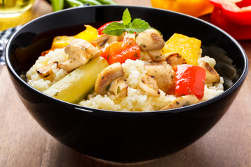 Cous Cous mit Gemüse - Cous cous with veggies