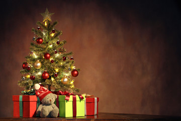 Christmas Tree with Gifts