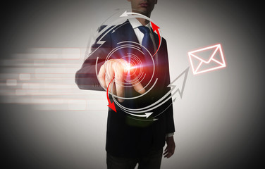 Spedendo una mail © BrunoBarillari