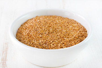 linseed in bowl