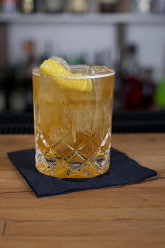 Picture of a fresh cocktail on a bar desk