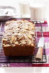 Rye cake with apples and almonds