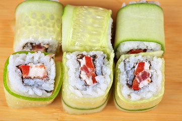 cucumber sushi rolls