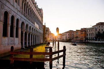 Naklejka premium Coucher de soleil sur le grand canal de Venise