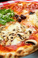 Four Seasons Pizza