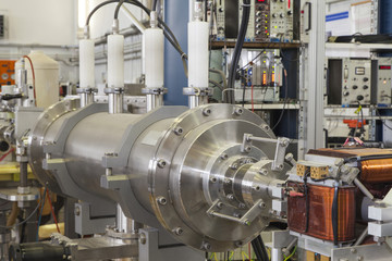 Important electronic and mechanical parts in ION Accelerator