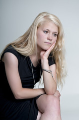 Fototapeta premium unglückliche junge Frau