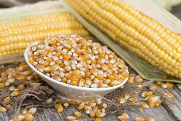 Bowl with dried Sweetcorn