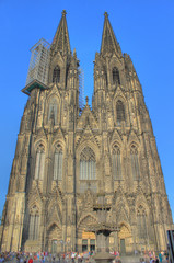 Fototapeta na wymiar Hohe Domkirche St. Petrus Köln