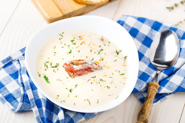 Cheese soup with smoked ribs