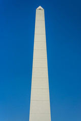 Fototapeta na wymiar Obelisk (El Obelisk) w Buenos Aires.