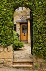 Fototapeta na wymiar Stare domy w dzielnicy Cotswold Anglii