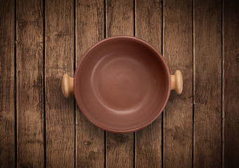 Colorful empty plate on grungy background table