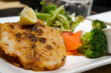 Grilled fillet with vegetables