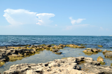 Fototapeta na wymiar seascape in the summer