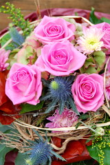 Blumenstrauß mit rosa Rosen