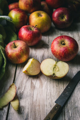 Natürliche Äpfel geschnitten Stillleben 