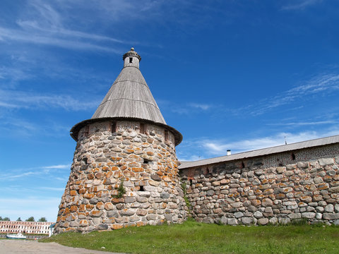 Spinning tower of Spaso-Preobrazhenskoye of the Solovki monaster