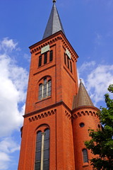 Fototapeta na wymiar St. Maria-St. Vicelin Kirche in NEUMÜNSTER (Schleswig-Holstein)