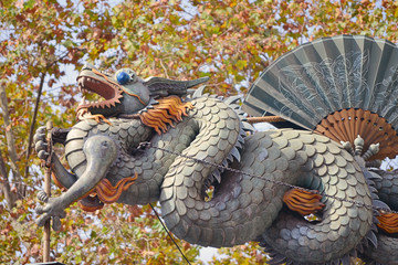 Escultura de un dragon. Mercat de la Boqueria. Barcelona