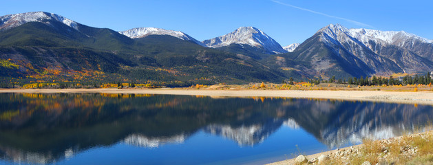 Twin lakes recreation area in Colorado