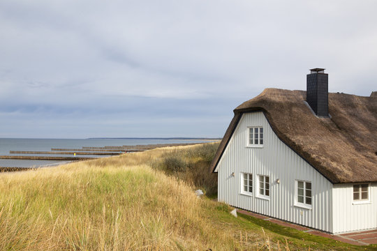 Haus hinter den D&uuml;nen in Ahrenshoop,Mecklenburg-Vorpommern,Deut