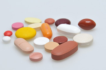 Obraz na płótnie Canvas assortment of pills and capsules