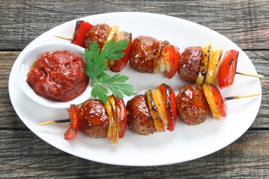 Skewers made of minced meat,paprika and onions
