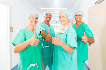 Chirurgen in Krankenhaus oder Klinik