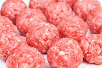 Raw meatballs