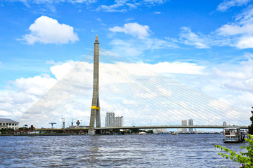 Obraz premium The Rama VIII bridge over the Chao Praya river in Bangkok