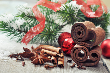 Obraz na płótnie Canvas Christmas decorations with spices