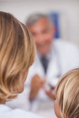 Obraz premium Focus on heads of a mother and her child