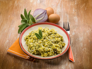 scrambled eggs with sage and onions