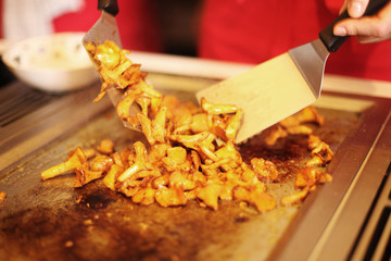 Pilze auf Grillplatte