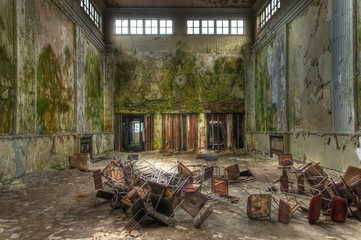 Fototapeta na wymiar Old abandoned hall in germany