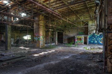 Fototapeta na wymiar Old abandoned hall