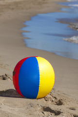 Obraz premium Wasserball am Strand - Beach Ball